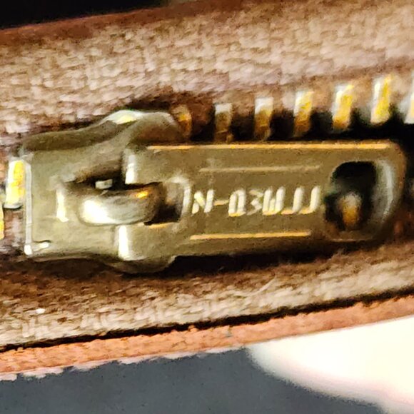 Vintage Brown Leather ZipUp Key Caddy Genuine Cowhide Key Holder Small Organizer - Picture 5 of 13